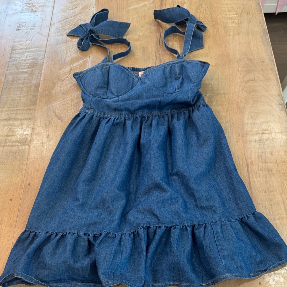 Stylish denim bow Dress